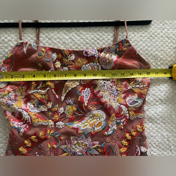 Elliatt Vespers Embellished Midi Dress - floral sequin - Size M - Picture 10 of 15